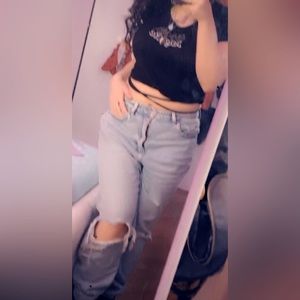 Laced crop top and jeans